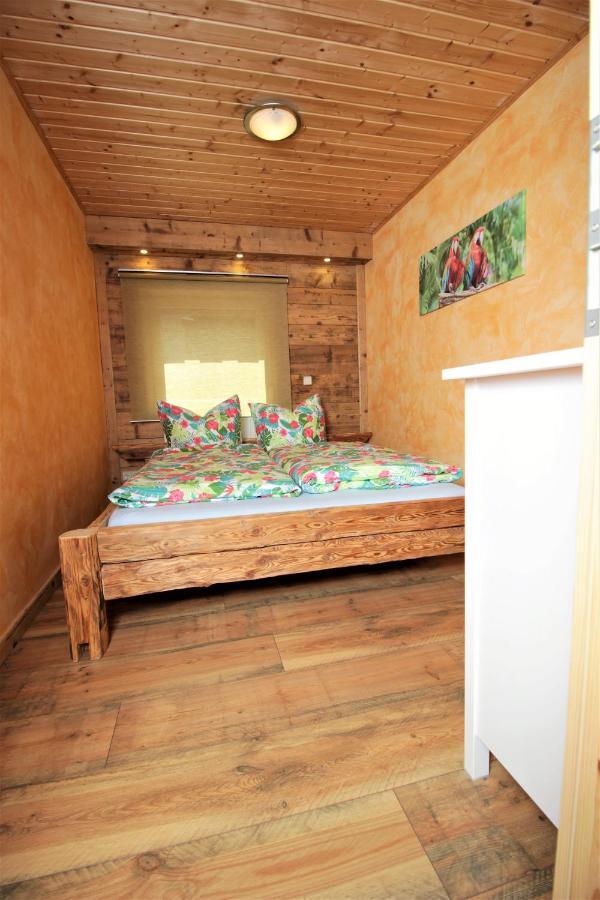 Oybiner Blockhaus Und Ferienwohnungen Hain  Exterior photo